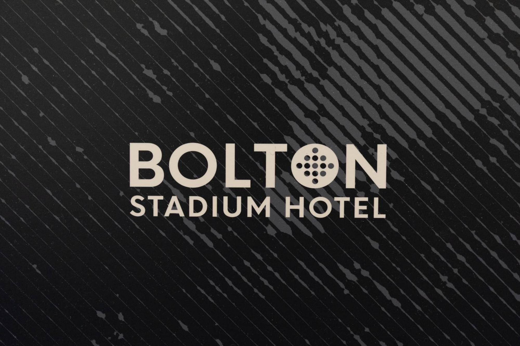 The Bolton Stadium Hotel, A Member Of Radisson Individuals Экстерьер фото