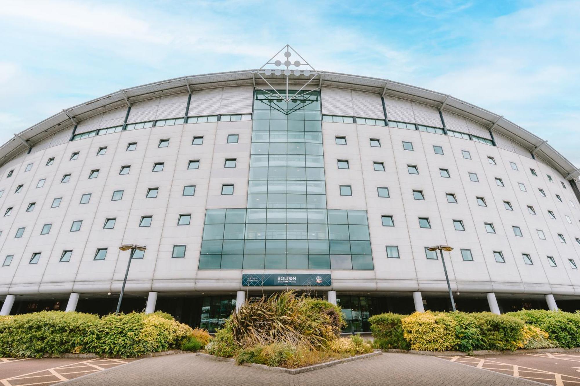 The Bolton Stadium Hotel, A Member Of Radisson Individuals Экстерьер фото