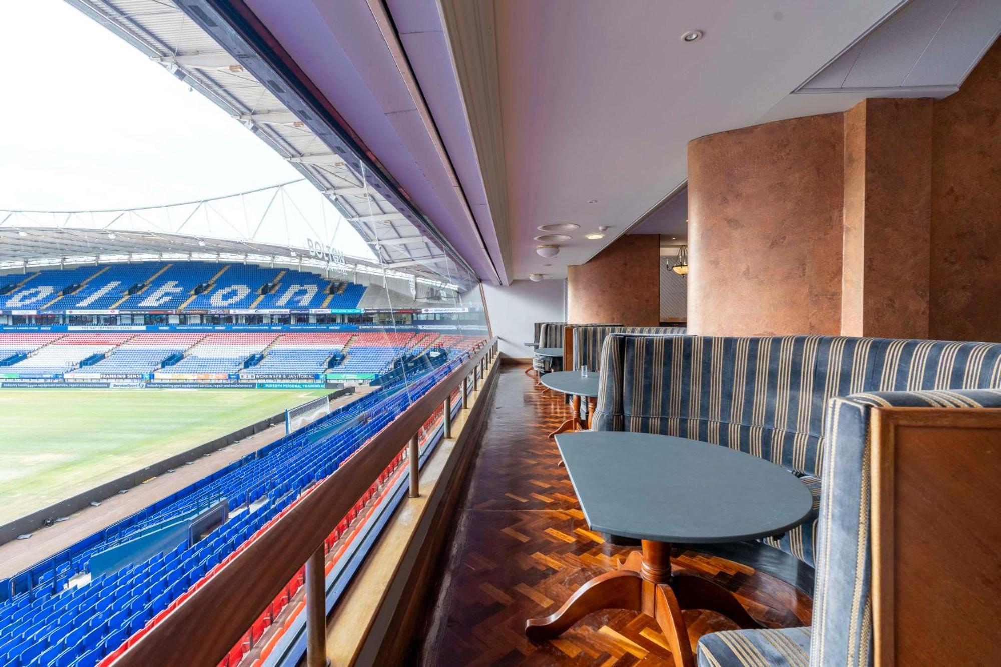 The Bolton Stadium Hotel, A Member Of Radisson Individuals Экстерьер фото